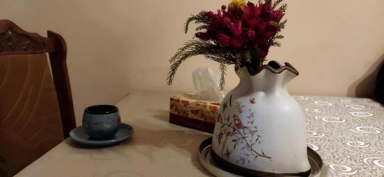 Asine يريفان المظهر الخارجي الصورة