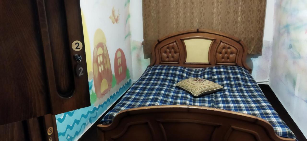 Asine يريفان المظهر الخارجي الصورة